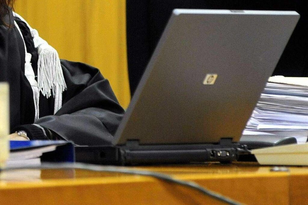 Processo Pfas 11 condanne e 4 assoluzioni Processo Pfas 11 condanne e 4 assoluzioni