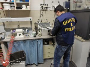 Finto dentista scoperto dalla Guardia di Finanza