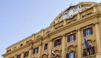 Affitti brevi banche e tassa sui mini pacchi cosa cambia in Manovra Affitti brevi banche e tassa sui mini pacchi cosa cambia in Manovra