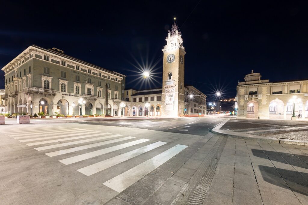 Bergamo si illumina di nuovo look
