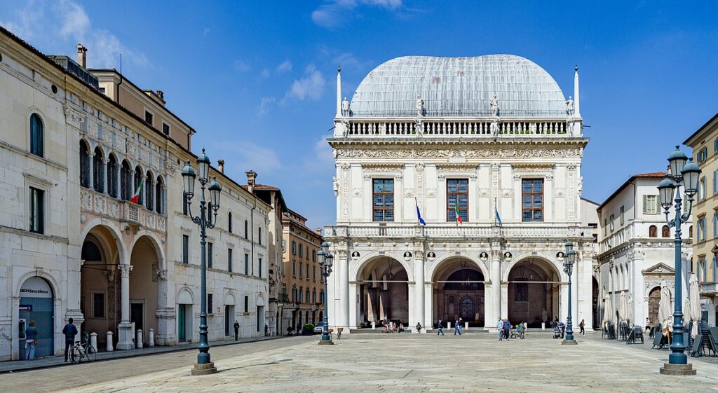 Palazzo della Loggia e piazza Brescia Palazzo della Loggia e piazza Brescia