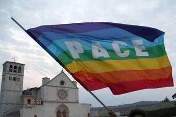Perugia Assisi partita la marcia della Pace Insieme possiamo cambiare il mondo