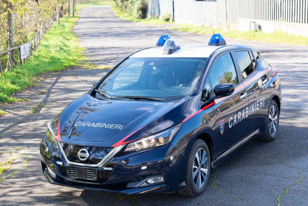 nissan leaf carabinieri 09 nissan leaf carabinieri 09