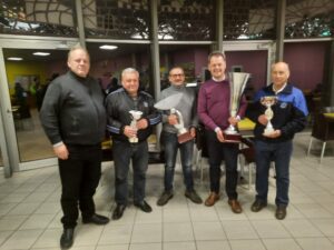 Scala 40, in Val Gandino trionfa il Presidente