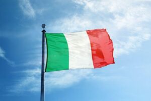 Il Tricolore issato in tutte le sedi Ana per celebrare il 25 Aprile
