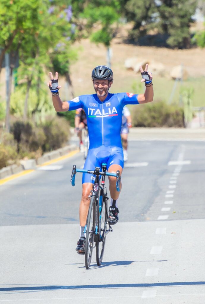 Ermanno Manenti Campione del mondo di ciclismo per atleti trapiantati 1 Arriva DONO, la mascotte di AIDO Lombardia che parla di rinascita alle nuove generazioni