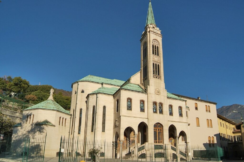 Santuario delle Sante loveresi foto G. Bonomelli Santuario delle Sante loveresi foto G. Bonomelli