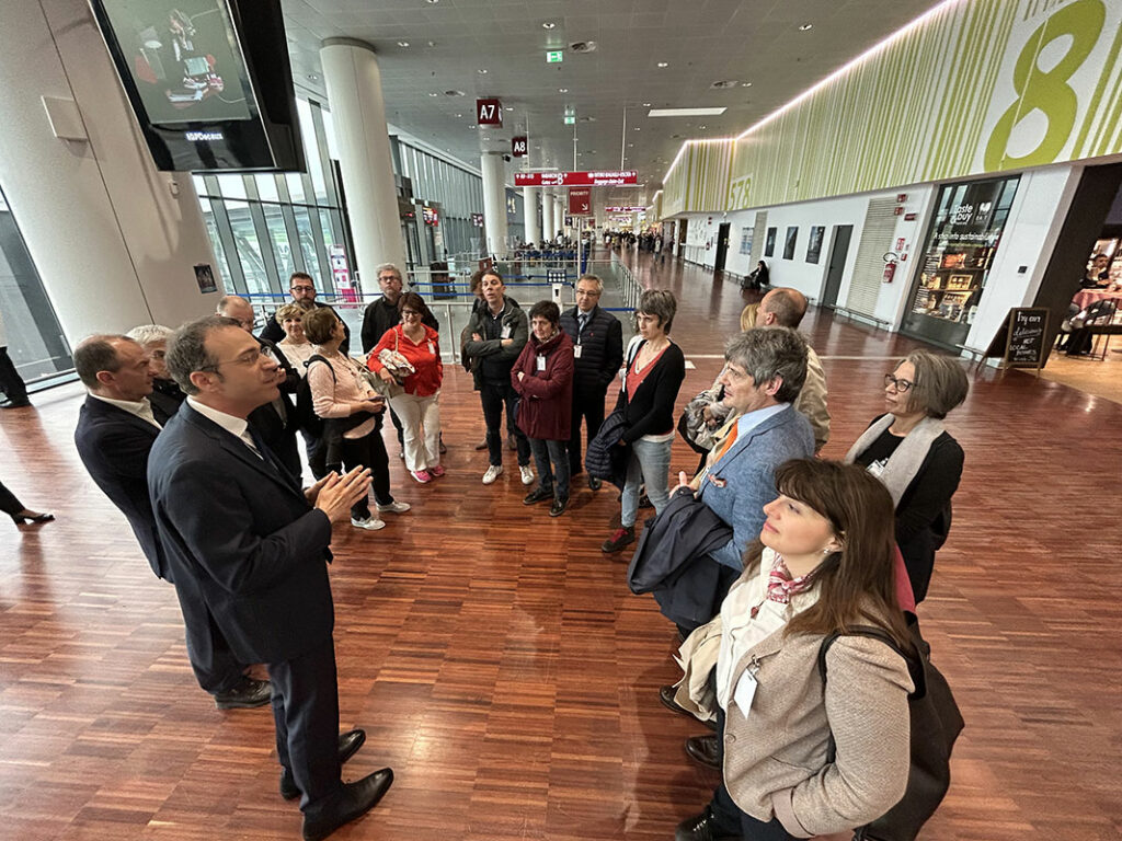 Visita consiglieri comunali a BGY Airport 1 Visita dei consiglieri comunali di Bergamo in aeroporto
