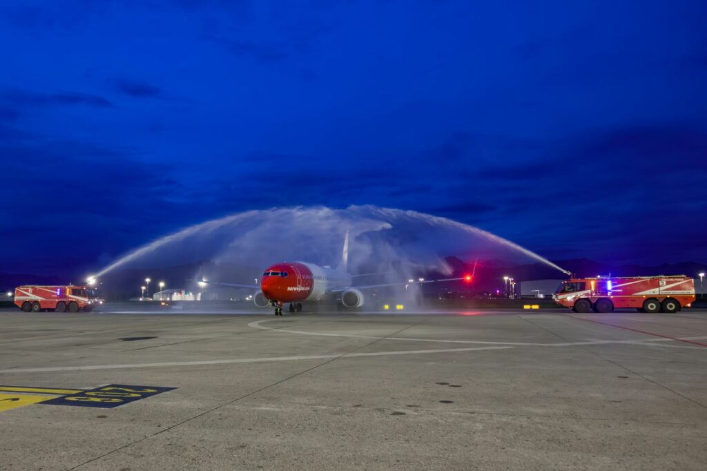 Water cannon Volo Norwegian da Bergen L’AEROPORTO DI MILANO BERGAMO SUPERA I 50MILA PASSEGGERI IN UN SOLO GIORNO