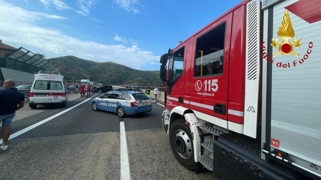 incidente a9 vigili fuoco autostrada incidente a9 vigili fuoco autostrada
