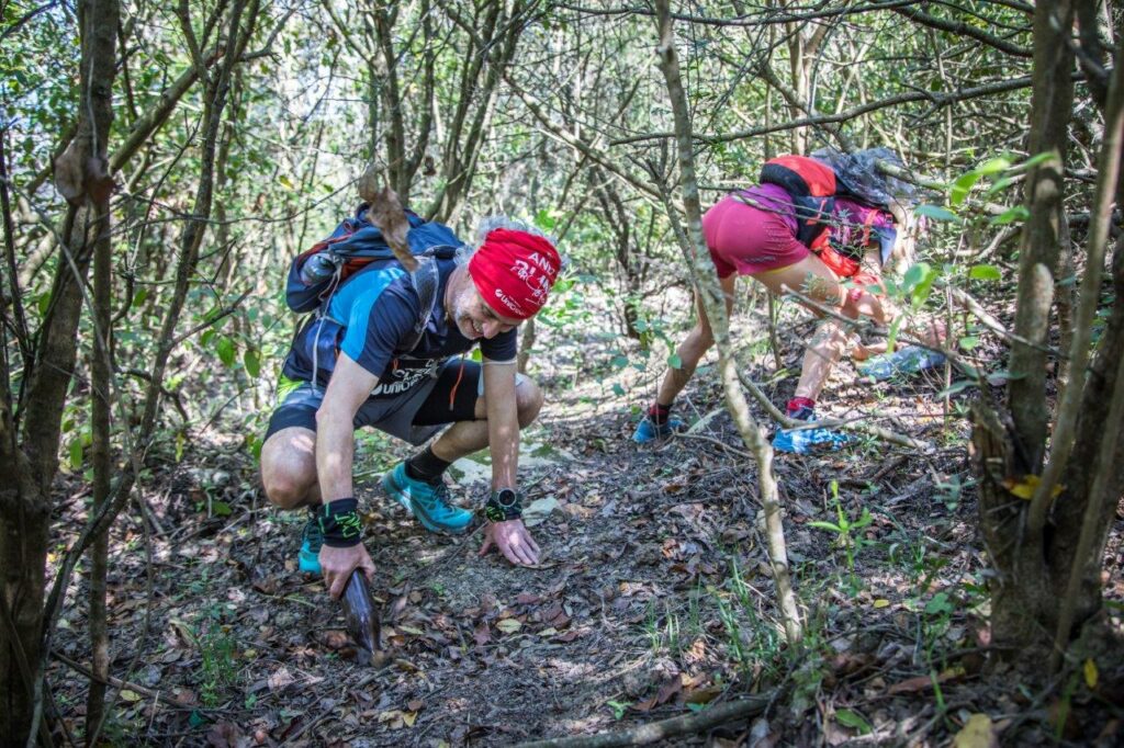 pulisci e corri “PULISCI E CORRI, PER LA PACE”: IL PLOGGING PIU’ LUNGO DEL MONDO DALLA MARMOLADA A GANDINO