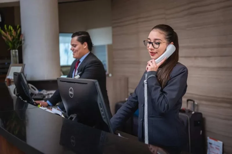 servizio receptionist beb 1024x684 1 scaled