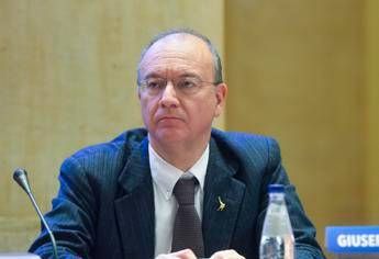 Lista stupri in bagno liceo Giulio Cesare Valditara Fatto grave da sanzionare duramente