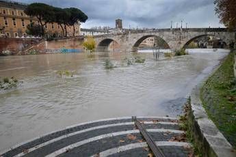 Roma la promessa di Gualtieri Entro 5 anni potremo fare il bagno nel Tevere