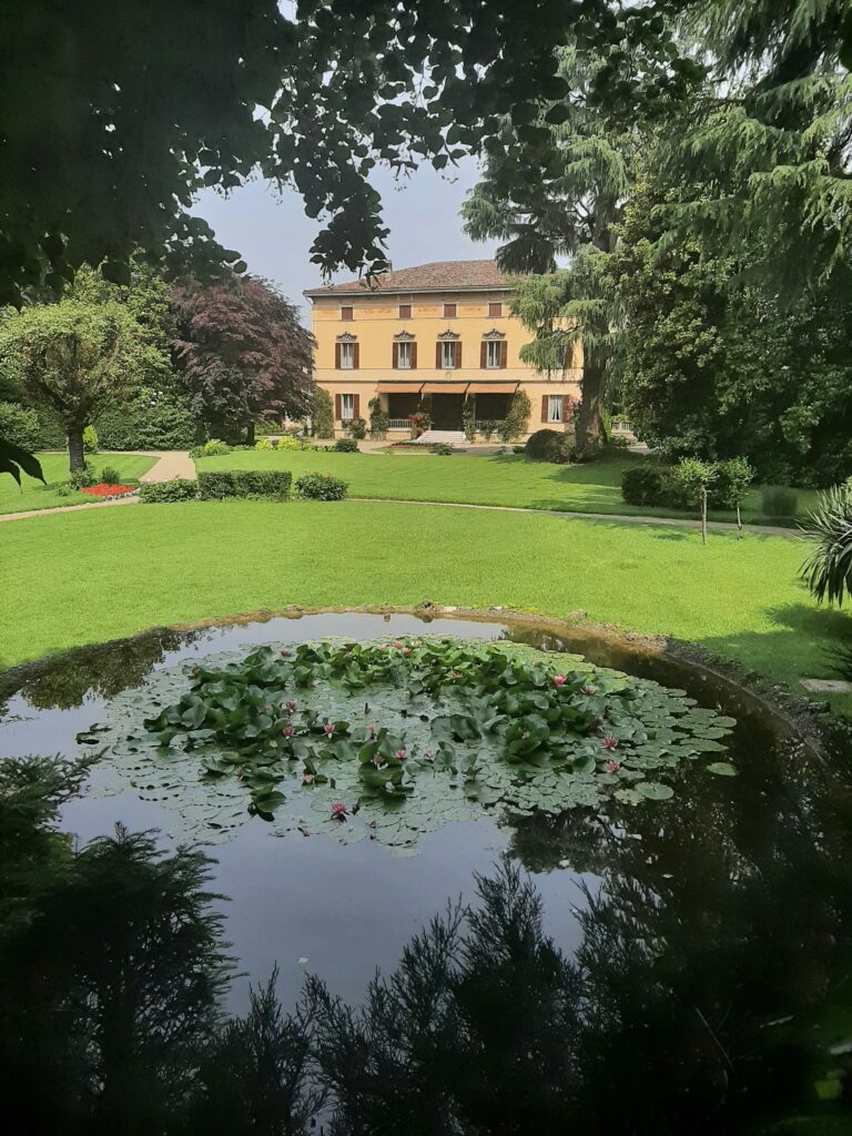 allegreni 2 comunicato stampa: venerdì 2 giugno apertura straordinaria del parco di villa Allegreni a Martinengo (Bg)