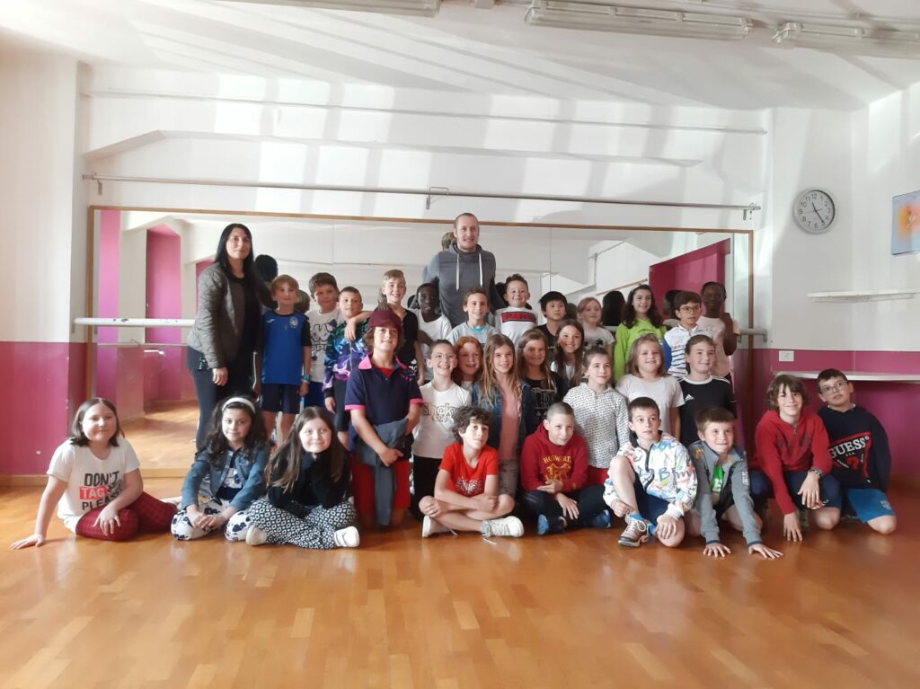 andrea tonoli “SENTIERI CHE UNISCONO”, A SORPRESA IN CLASSE ARRIVA ANDREA TONOLI