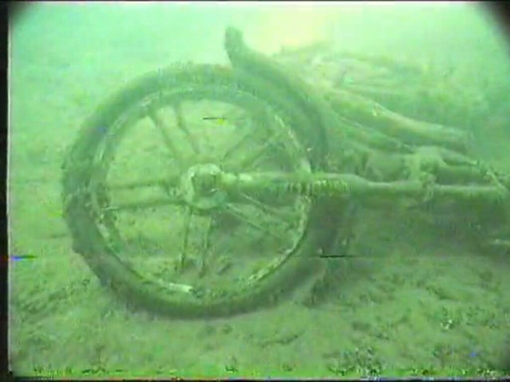rifiuti lago rifiuti lago
