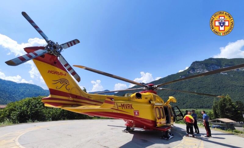 Soccorso alpino salva una donna precipitata sulla ferrata Crench