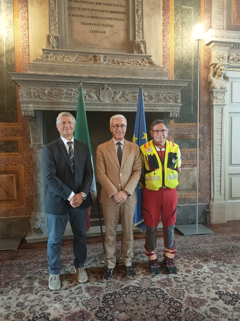 Siglato lAccordo operativo per le attivita di soccorso e ricerca persone in ambiente acquatico Siglato l’Accordo operativo per le attività di soccorso e ricerca persone in ambiente acquatico