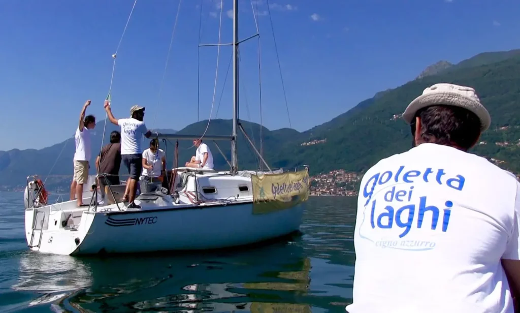 i ragazzi della goletta del laghi di legambiente al lavoro i ragazzi della goletta del laghi di legambiente al lavoro