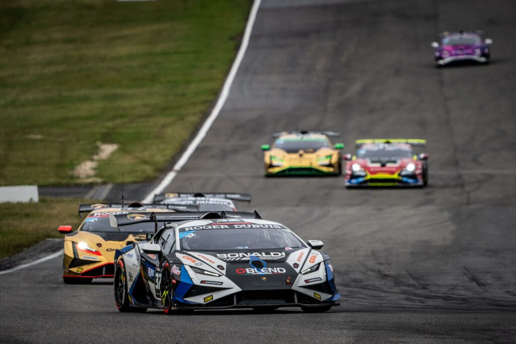 01. La vettura del team di Bonaldi Motorsport a Nurburgring Doppia vittoria sul circuito di Nürburgring per il team di Bonaldi Motorsport