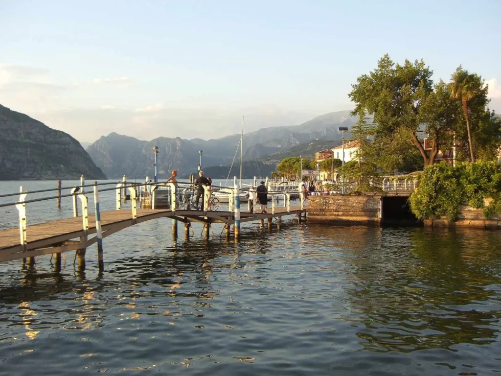 BS Iseo passeggiata lungolago BS Iseo passeggiata lungolago