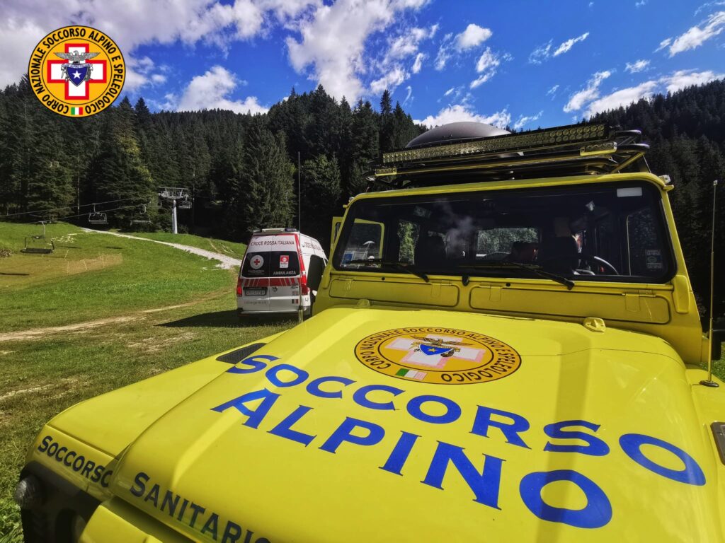 Cnsas e Croce Rossa soccorso alpino Soccorso alpino e Croce Rossa intervengono per ciclista infortunato in pista di downhill