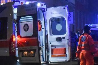 Investito da motrice mentre scarica merce 60enne muore nel Milanese Investito da motrice mentre scarica merce 60enne muore nel Milanese