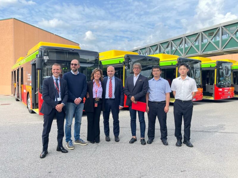 ATB da sx Zamboni Zenoni Donato Rapinesi Fiorese 1 scaled A TUTTA ELETTRICITÀ: DIECI NUOVI AUTOBUS ELETTRICI NELLA FLOTTA ATB