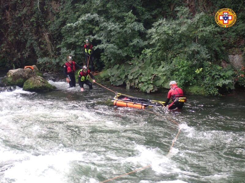 esercitazione cascata delle marmore scaled Squadra Forra Lombarda: specializzazione e sinergia nell'Emergenza Acquatica