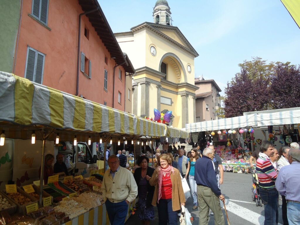 fiera san michele leffe 1 BANCARELLE E VISITE AL CAMPANILE, A LEFFE C'È LA FIERA DI SAN MICHELE