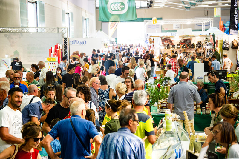 Fiera di Sant’Alessandro 2023: 185 espositori provenienti da 12 regioni e 47mila appassionati