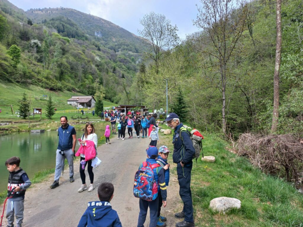 Passeggiata d’Autunno, una domenica in compagnia per la Materna di Gandino
