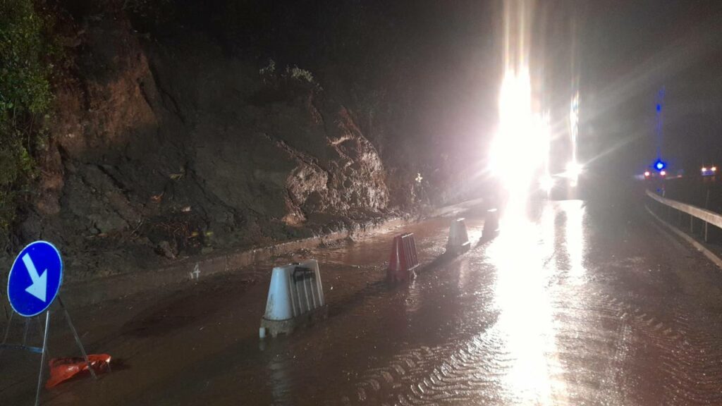 Riaperta la SP84 a Cevo a senso unico alternato Riaperta la SP84 a Cevo a senso unico alternato