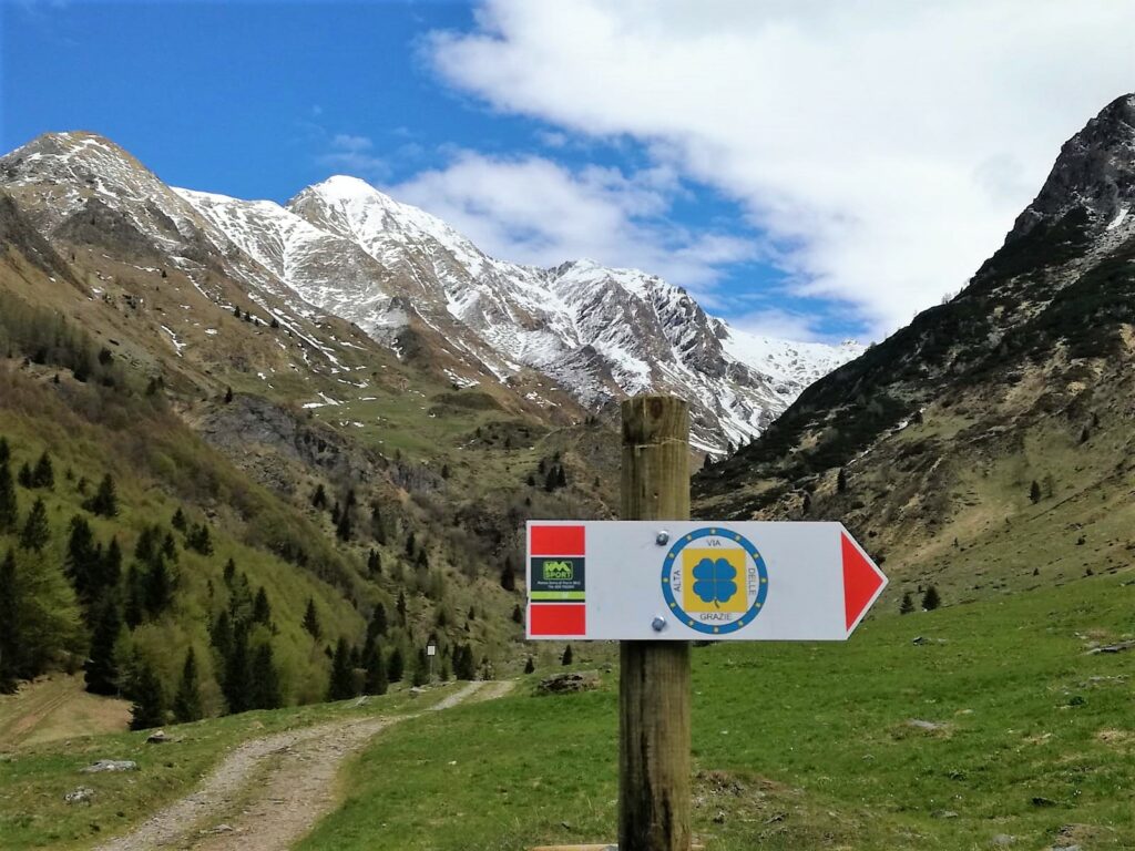ALTA VIA DELLE GRAZIE, IL CAMMINO BERGAMASCO IN ONDA SU RAI TRE