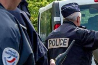 Francia studente accoltella a morte collaboratrice scolastica Francia studente accoltella a morte collaboratrice scolastica