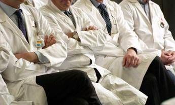 Medici italiani in fuga dal Ssn. Ungheria Finlandia e Danimarca nuove mete conferma per Dubai ma non a lungo termine Medici italiani in fuga dal Ssn. Ungheria Finlandia e Danimarca nuove mete conferma per Dubai ma non a lungo termine