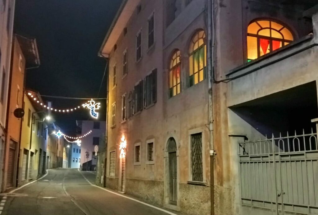 Natale con gli elfi Natale con gli Elfi, a Peia la novità della Casa Incantata