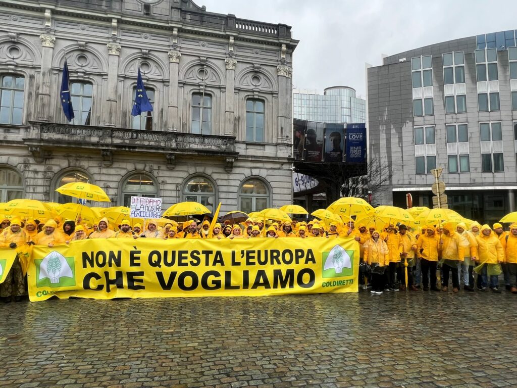 Coldiretti oggi a in piazza a Bruxelles Ue, Coldiretti: da Como-Lecco l’agricoltura è tornata in piazza a Bruxelles