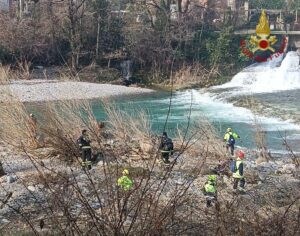 Operazioni di ricerca persona in corso intervento di Vigili del Fuoco, Protezione Civile e droni