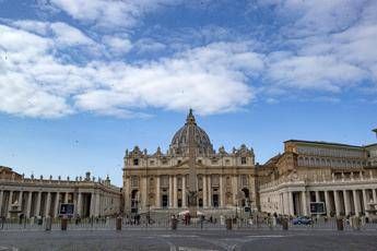 Papa fumata bianca il mondo ha il suo nuovo leader globale