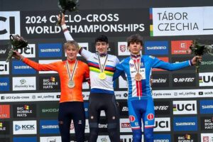 Stefano Viezzi è il nuovo campione del mondo di ciclocross