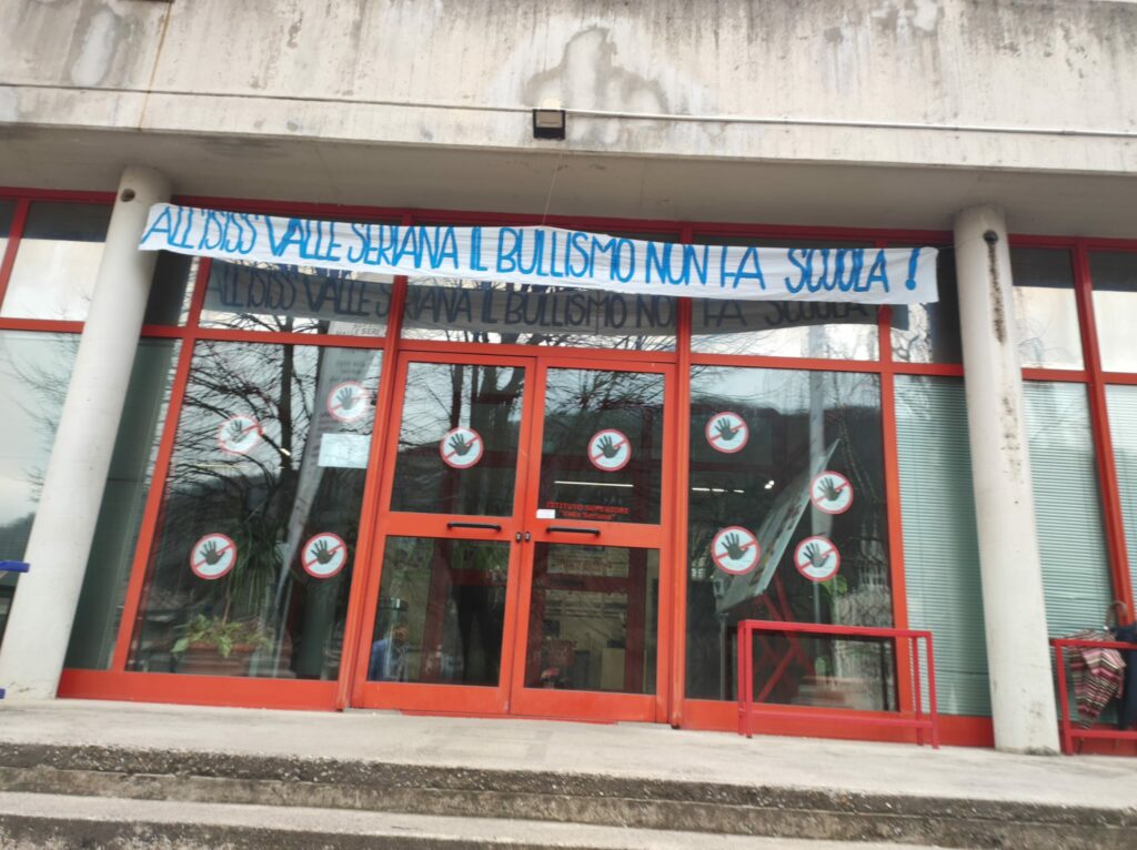 ALL'ISISS VALLE SERIANA IL BULLISMO NON FA SCUOLA