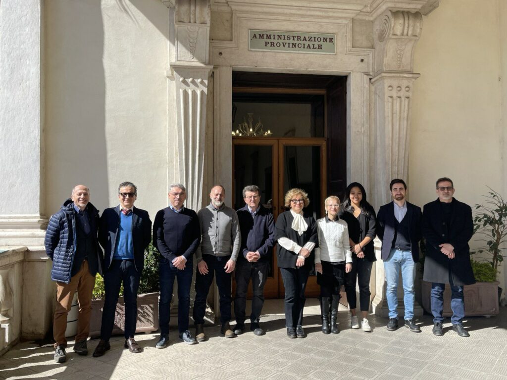 SIGLATO IL PROTOCOLLO DINTESA PER LINTEGRAZIONE SOCIALE SIGLATO IL PROTOCOLLO D'INTESA PER L'INTEGRAZIONE SOCIALE