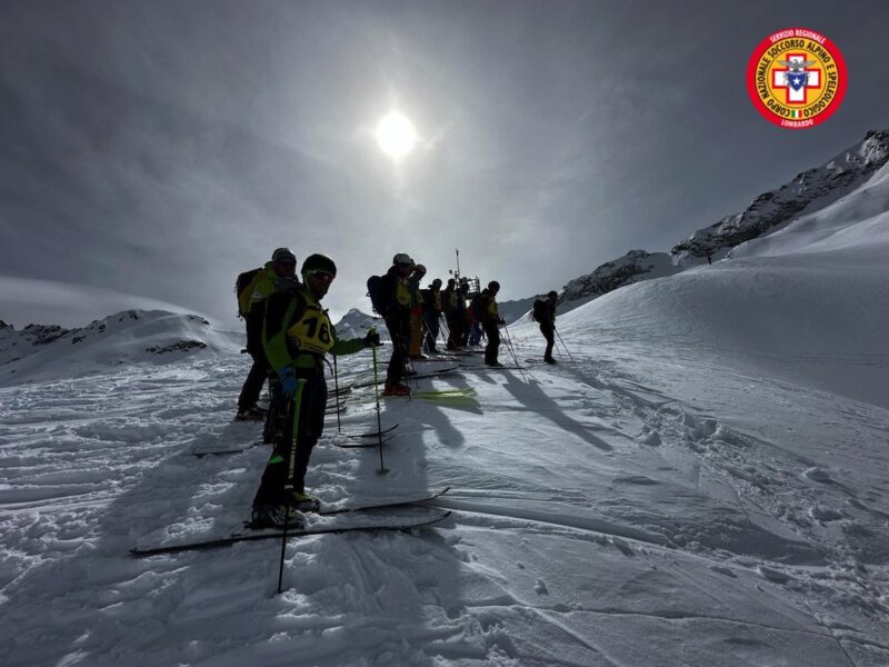 Tonale V1 1 scaled Passo del Tonale: corsi di Soccorso Alpino e Unità Cinofile da valanga