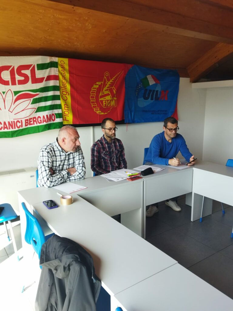 FIM FIOM UILM A Bergamo il 93 dei lavoratori favorevoli alla piattaforma FIM FIOM UILM - A Bergamo il 93% dei lavoratori favorevoli alla piattaforma