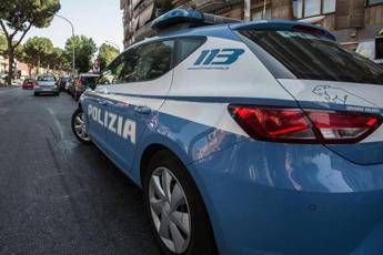 Roma modellino di auto trasformato in bomba trovato in un Roma modellino di auto trasformato in bomba trovato in un
