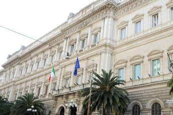 Debito pubblico cresce ancora ad aprile e salito a 3.0635 miliardi Debito pubblico cresce ancora ad aprile e salito a 3.0635 miliardi