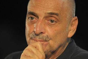 Emilio Fede Brosio Mi tiro una macchina da scrivere