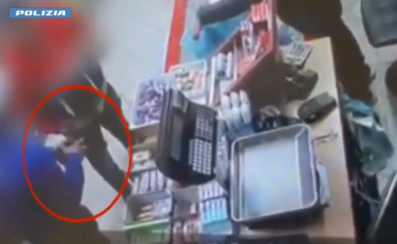 20240618 foto sempione per sito occ per rapina scaled Rapina donna minacciandola con una pistola: la Polizia di Stato arresta 25enne